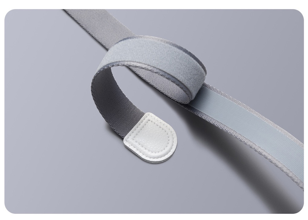 Molink AS-03 wearable neck massager - detail view