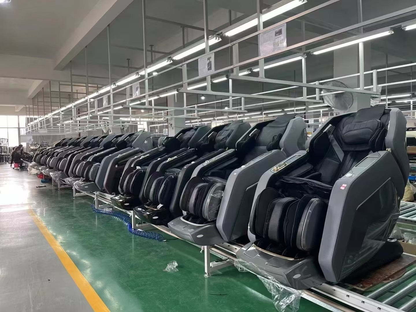 Molink Tech massage chair assembly and testing line
